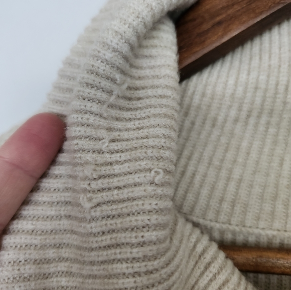 Free People Cowl Neck Sweater Size L - Picture 7 of 10